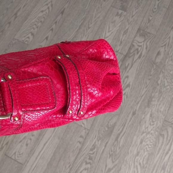 Beautiful red shoulder bag 🏵️🏵️🏵️ - Picture 4 of 8